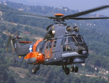 Αεροδιακομιδή ασθενούς από δεξαμενόπλοιο νοτίως της Ρόδου με Super Puma της ΠΑ
